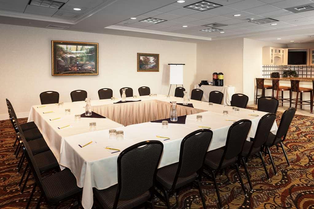 Hilton Garden 3*